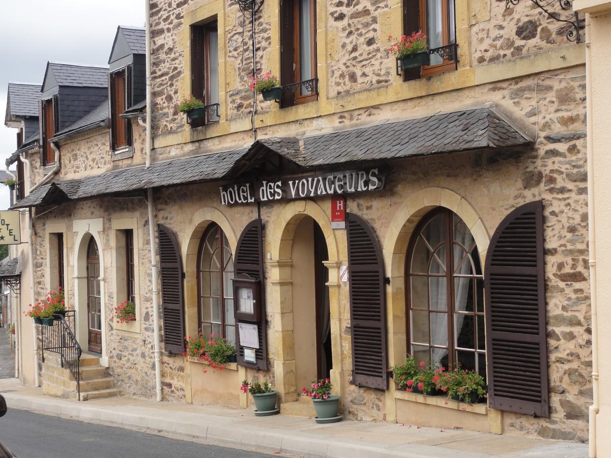 Hotel Des Voyageurs Payzac  외부 사진